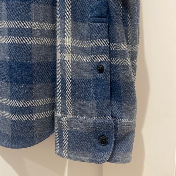 FAHERTY Blue and white Plaid Casual Shirt, Size XL - Picture 5 of 7